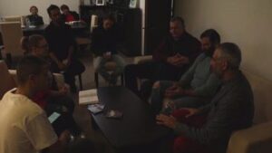 Între chin și amin